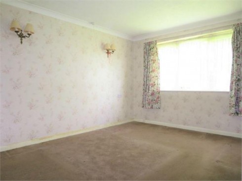 High Street, Waltham Cross, Hertfordshire - Photo 9