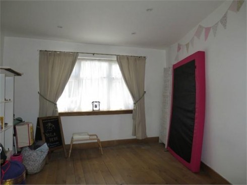 Albany Park Avenue, Enfield, Greater London - Photo 12