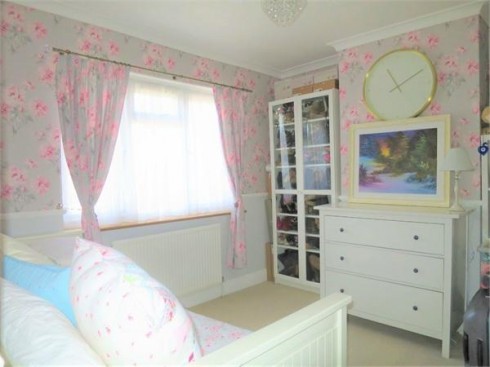 Albany Park Avenue, Enfield, Greater London - Photo 14