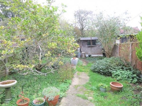 Albany Road, Enfield, Greater London - Photo 13