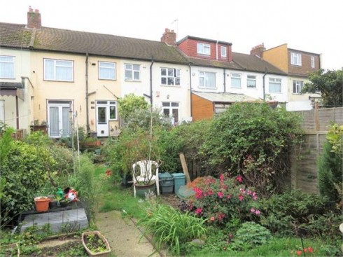 Albany Road, Enfield, Greater London - Photo 14
