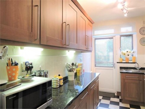 Carterhatch Lane, Enfield, Greater London - Photo 9