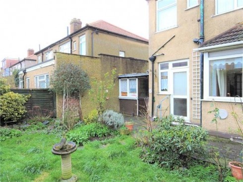 Willow Road, Enfield, Greater London - Photo 18