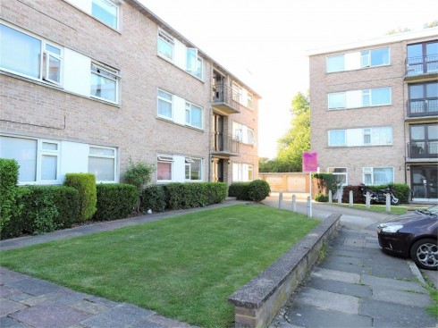 Bridle Close, Enfield, Greater London - Photo 1