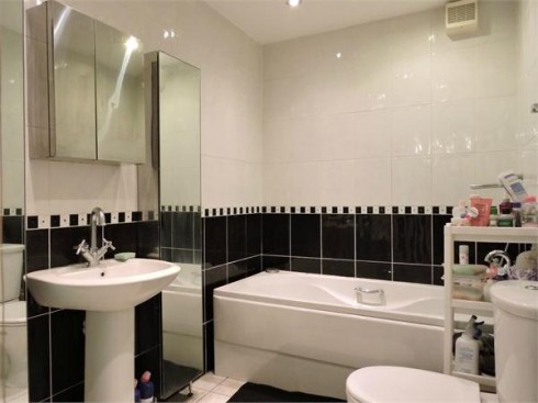 Beltona Gardens, Cheshunt, Waltham Cross, Hertfordshire - Photo 11