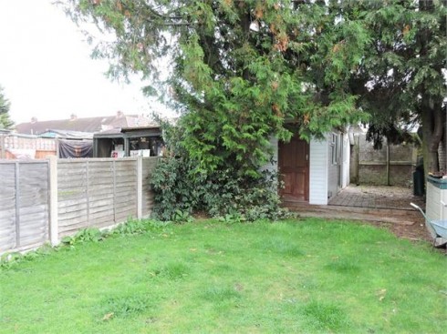 Beltona Gardens, Cheshunt, Waltham Cross, Hertfordshire - Photo 20