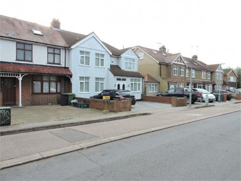 Beltona Gardens, Cheshunt, Waltham Cross, Hertfordshire - Photo 25