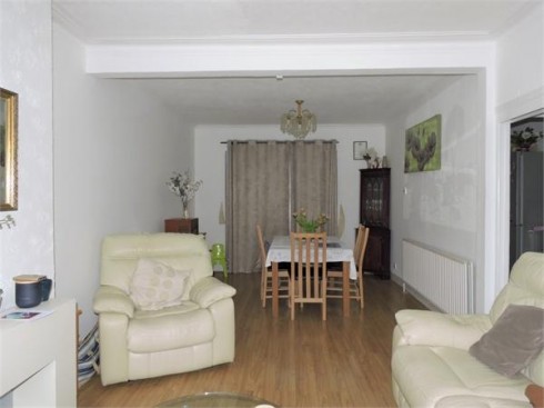 Queensway, Enfield, Greater London - Photo 2