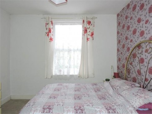 Queensway, Enfield, Greater London - Photo 8
