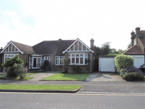 The Meadway, Cuffley, Potters Bar, Hertfordshire - Photo 1