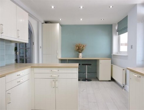 Albany Park Avenue, Enfield, Greater London - Photo 11