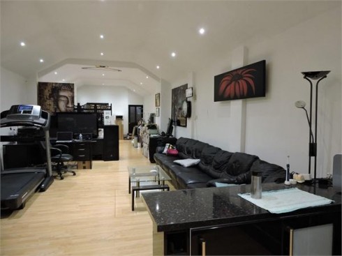 Albany Park Avenue, Enfield, Greater London - Photo 25