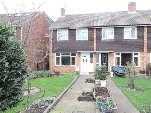 Rowlands Close, Cheshunt, Waltham Cross, Hertfordshire - Photo 1