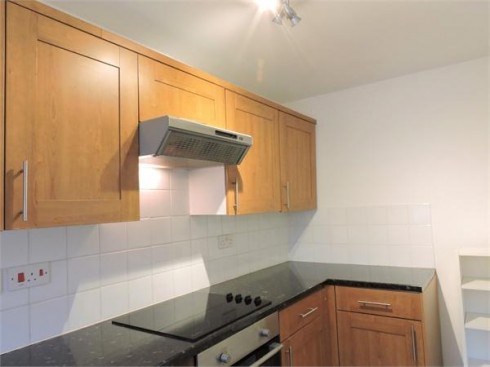3 Martini Drive, Enfield, Greater London - Photo 8
