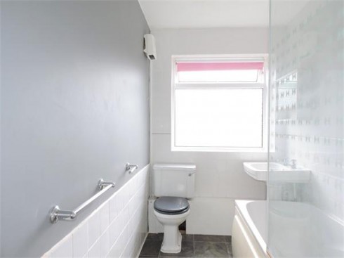 33 Totteridge Road, Enfield, Greater London - Photo 11