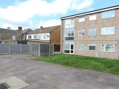 33 Totteridge Road, Enfield, Greater London - Photo 12
