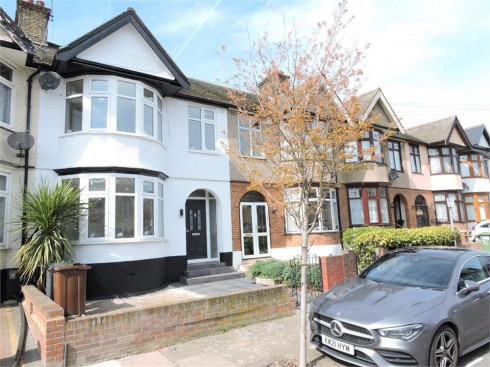 Thornhill Gardens, Barking, Greater London - Photo 1